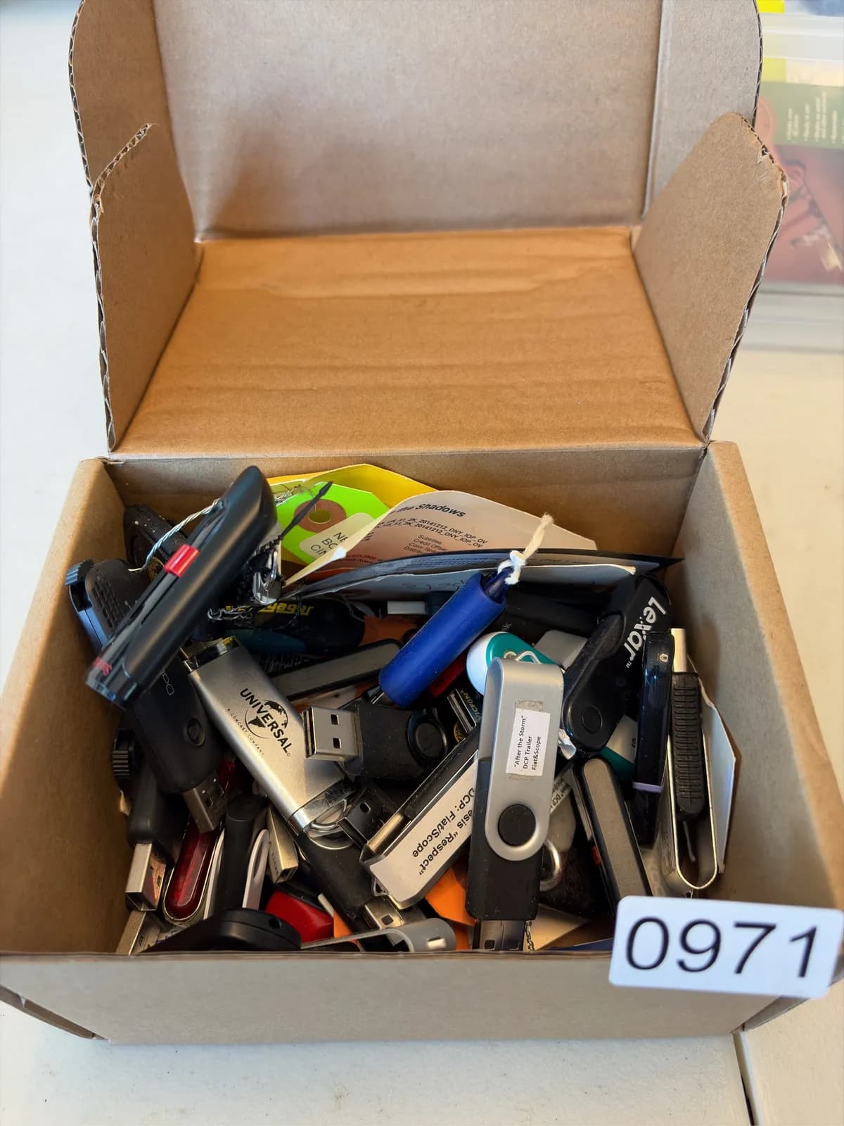 lot-of-usb-jump-drives-818c36