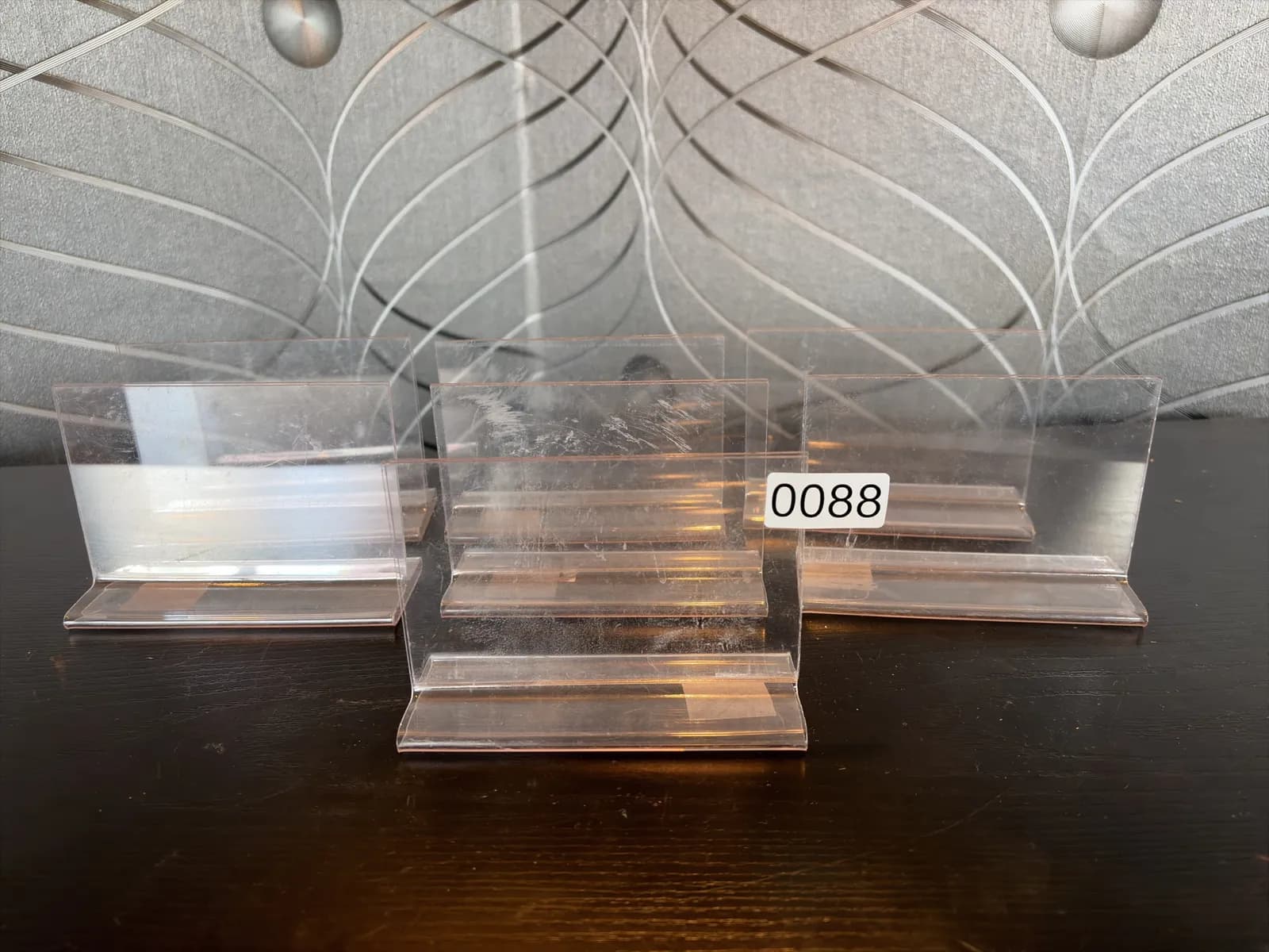 7-clear-acrylic-free-standing-displays-for-55x35-inserts-mpq36lbk