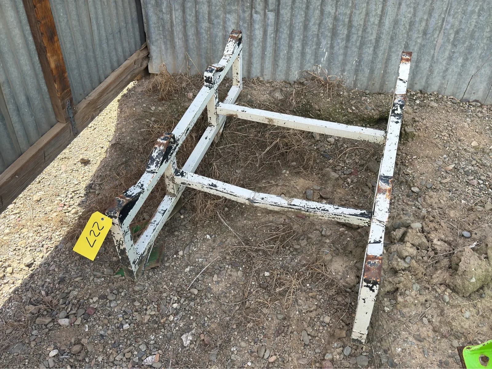 wine-barrel-rack-4d7246