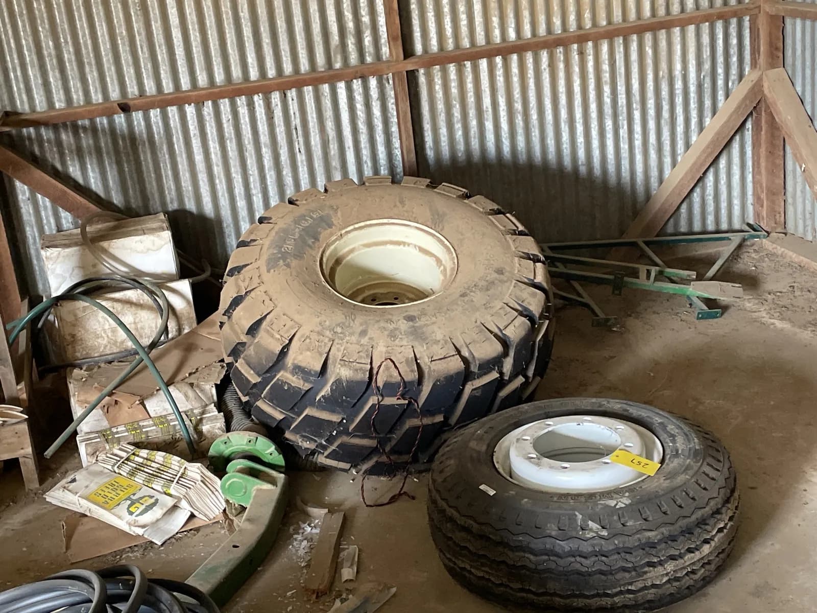 bulk-lot-traker-plus-xl-12-165-215l-161-sl-tractor-tires-and-tractor-attachments-mpr5ggb2