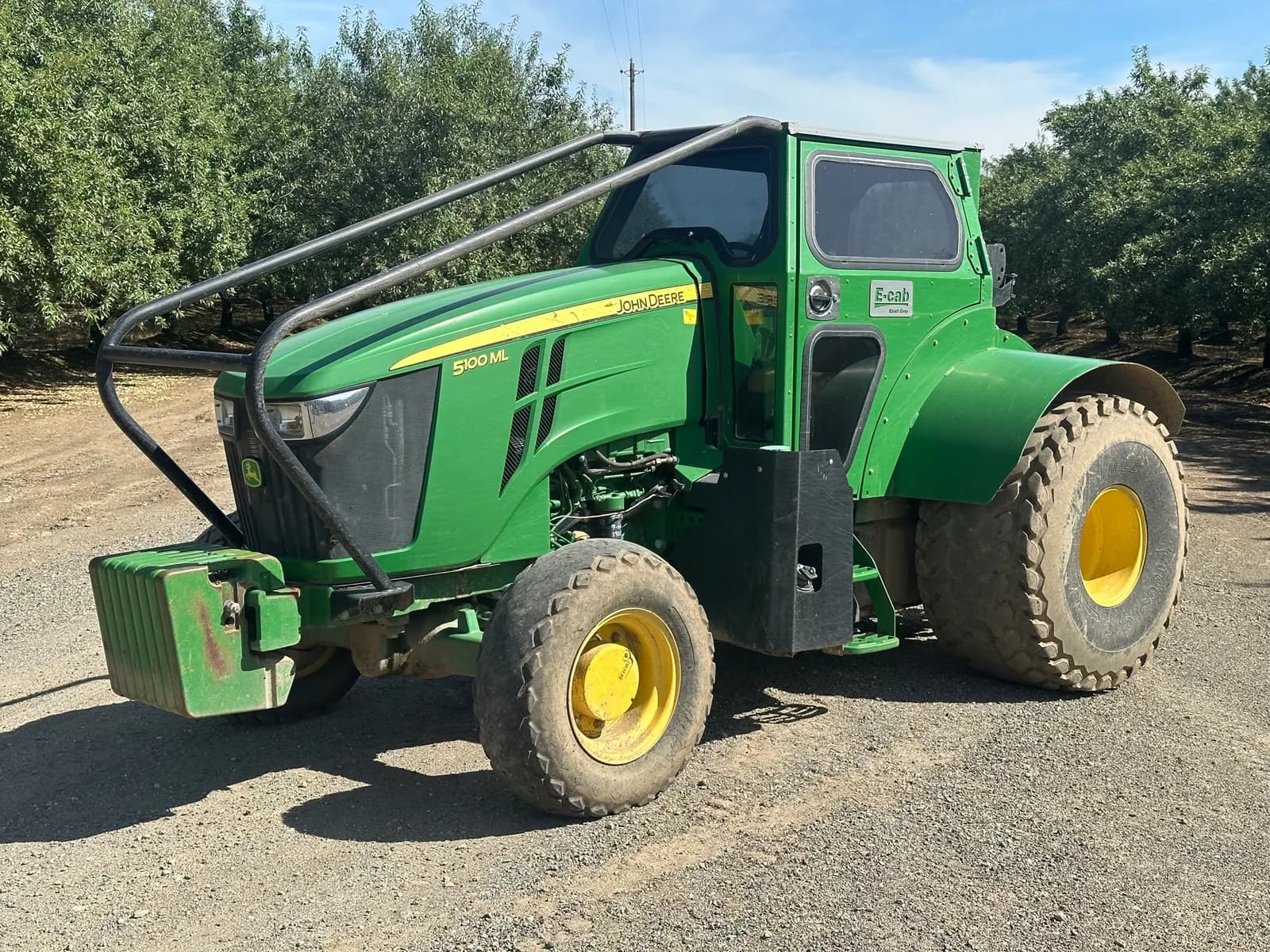 2016-john-deere-5100ml-orchard-vineyard-tractor-mpq6t3xn