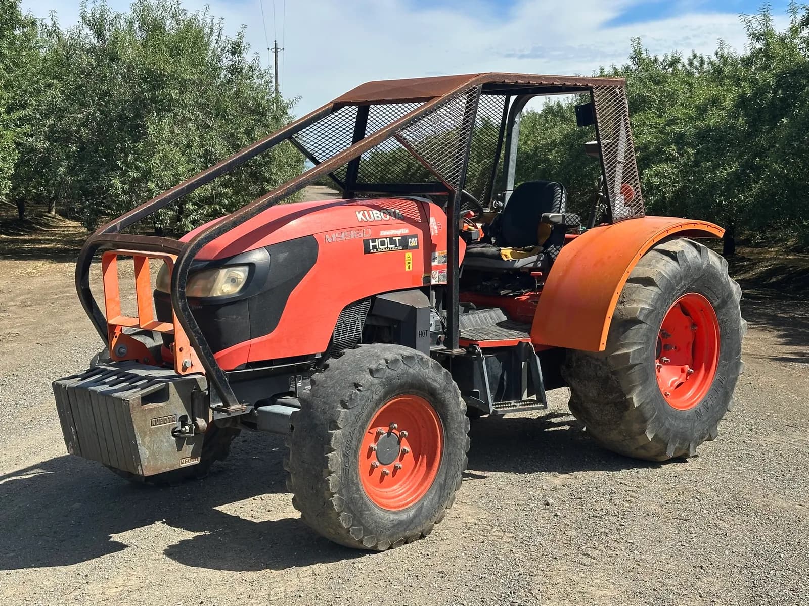 2013-kubota-m9960d-low-profile-utility-tractor-mpq73fl2