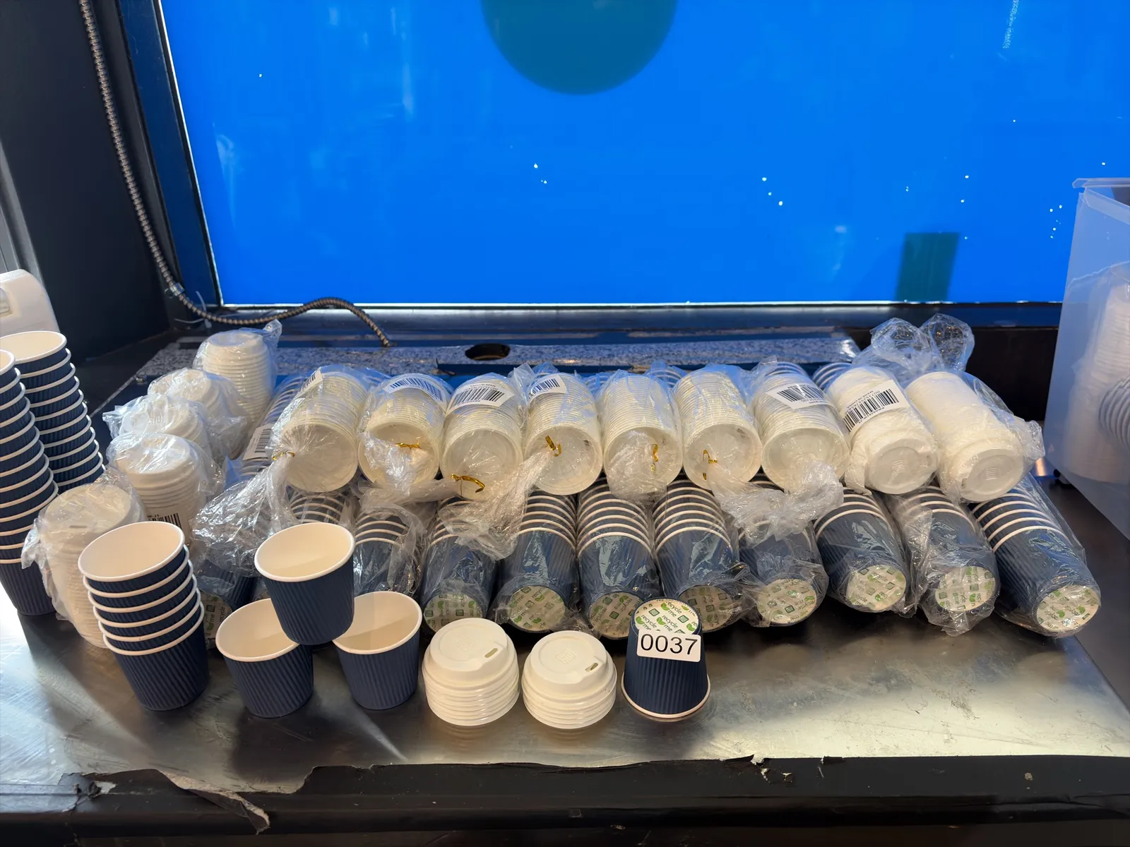 blue-rippled-4oz-espresso-cups-qty-11-sleeves-of-25-cups-and-14-sleeves-of-25-lids-eeade2