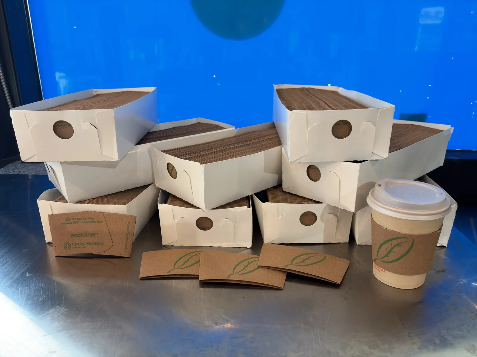 9-flats-of-100-ecotainer-hot-cup-sleeves-mpq46rx4