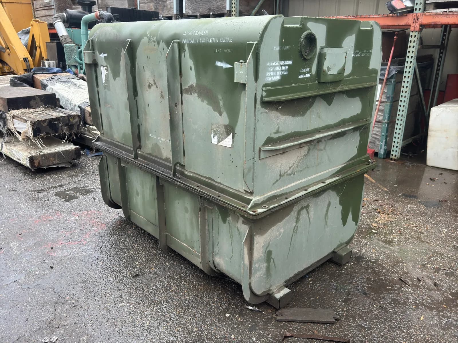 encased-military-partially-completed-engine-fa4f32