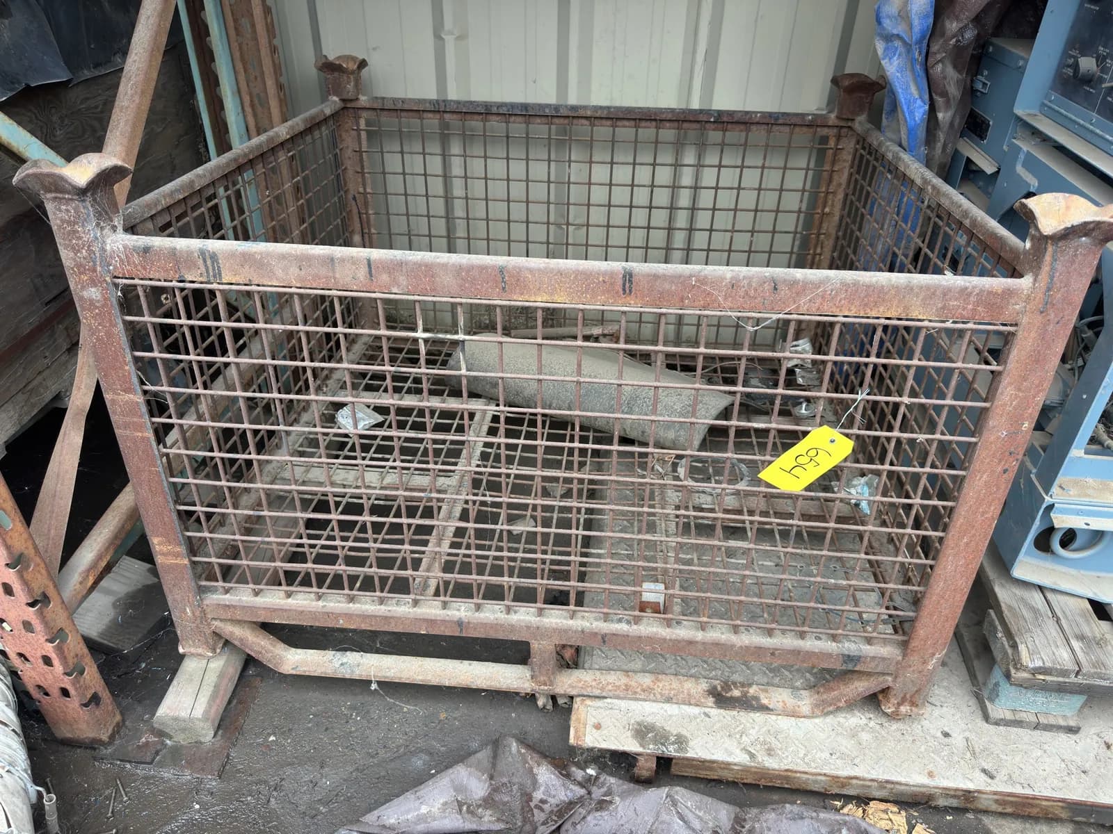 steel-crate-ed55b8