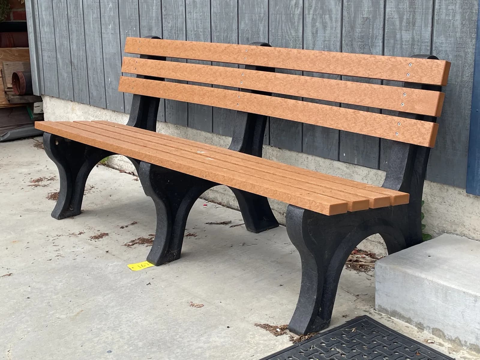 plastic-outdoor-bench-6d161d