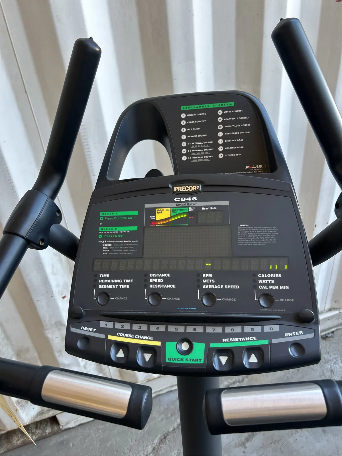 precor-upright-bike-01dd13