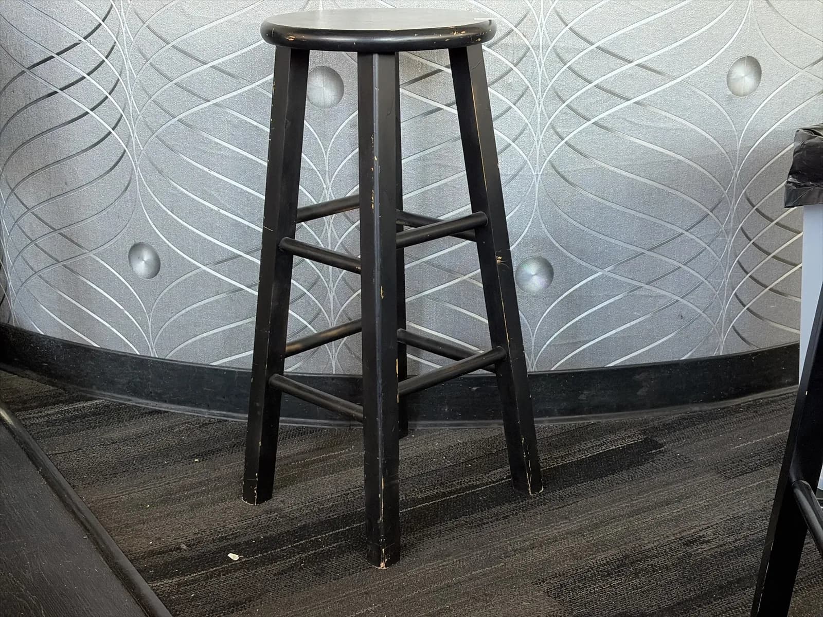 29-tall-black-wood-stool-13-diameter-seat-mpucxdvc