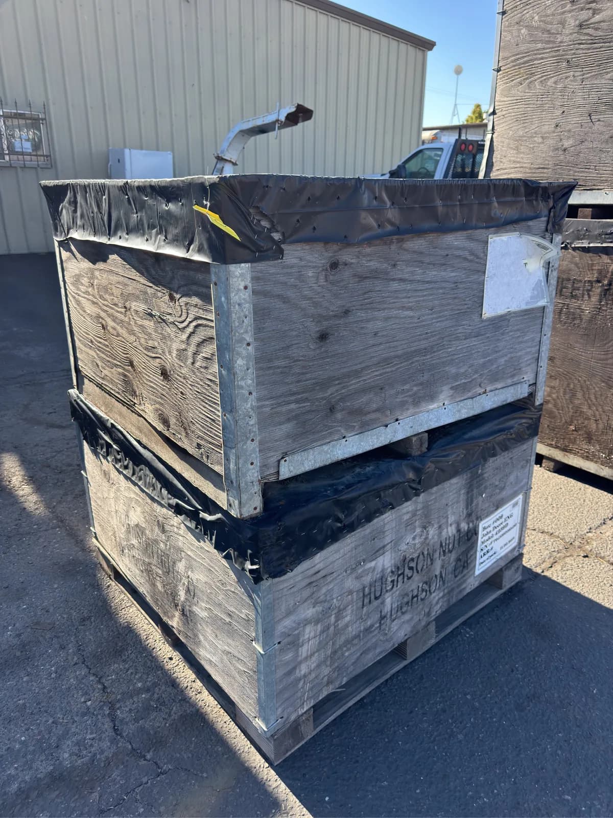2-crates-and-contents-diesel-engine-core-parts-42c4e1