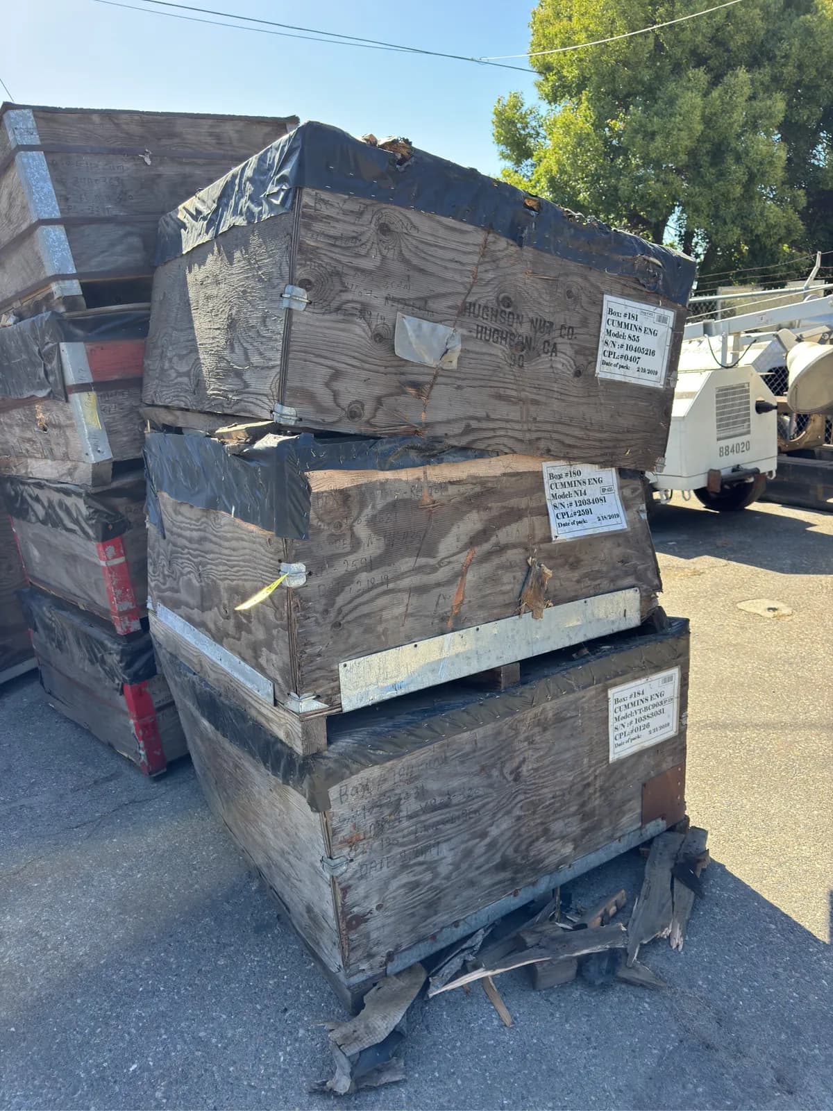 contents-of-3-crates-assorted-cummins-diesel-engine-core-parts-mqa44fod