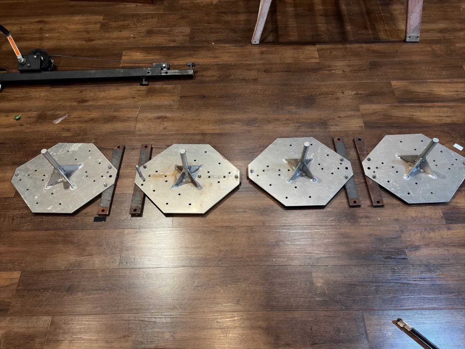 truss-support-plates-for-crank-lifts-bafebb