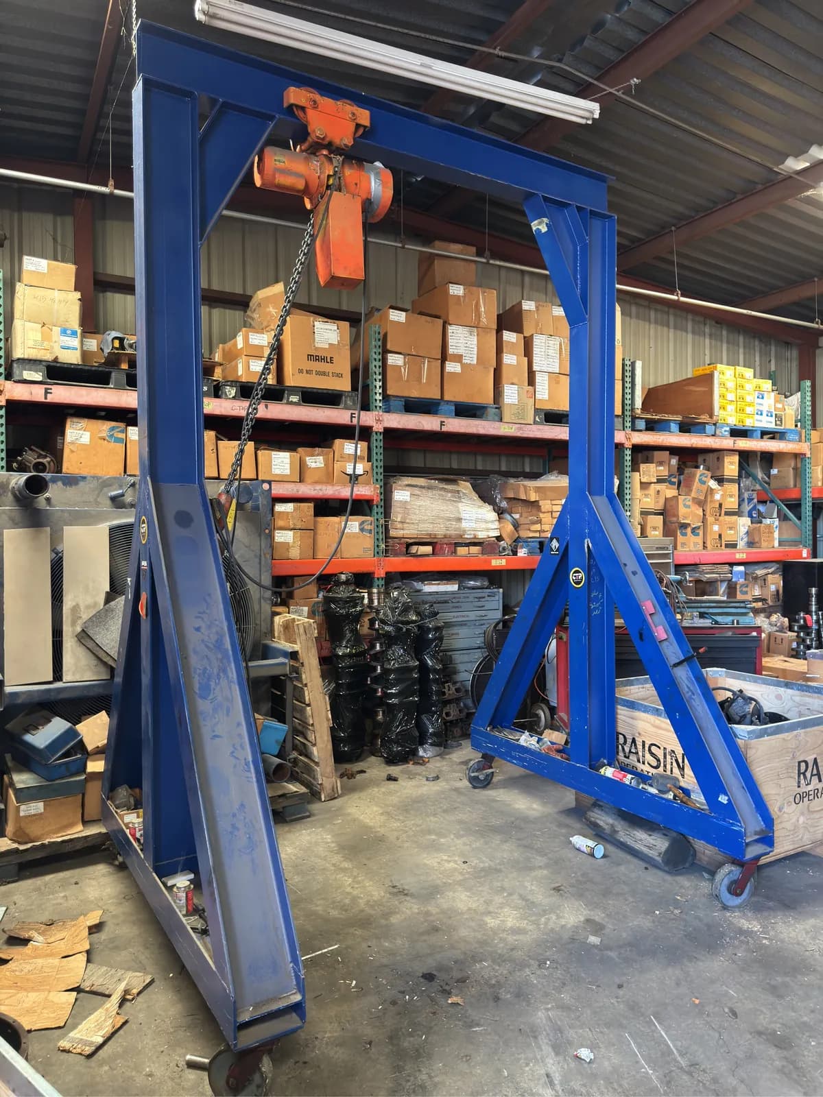 115-portable-gantry-with-2-ton-hoist-7f70d0