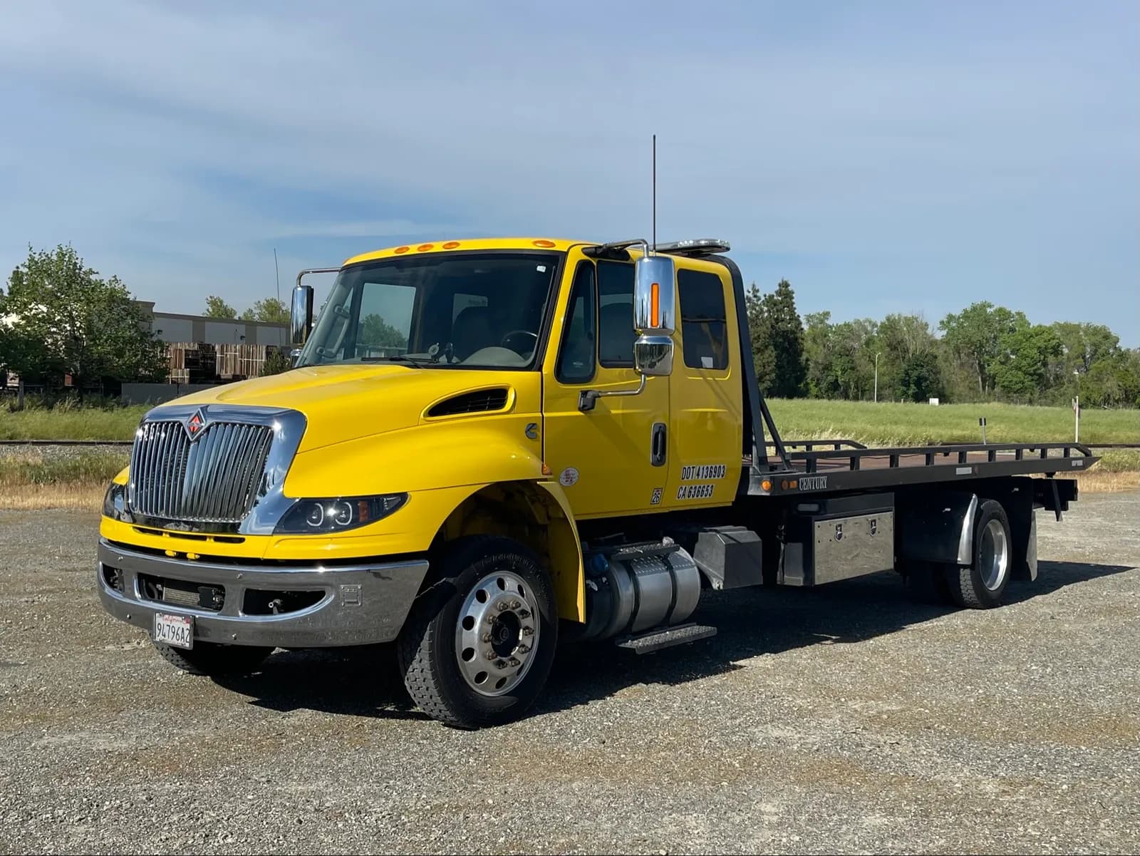 2017-international-durastar-rollback-truck-for-sale-in-woodland-ca-msdtukgr