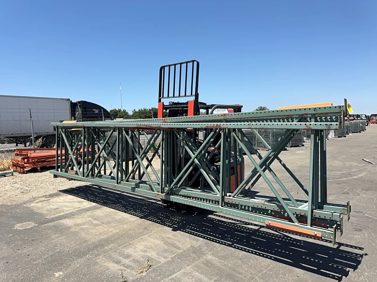 6-240x48-uprights-3x3-column-8x5-odd-footplate-with-4-holes-teardrop-mqgx1zyu