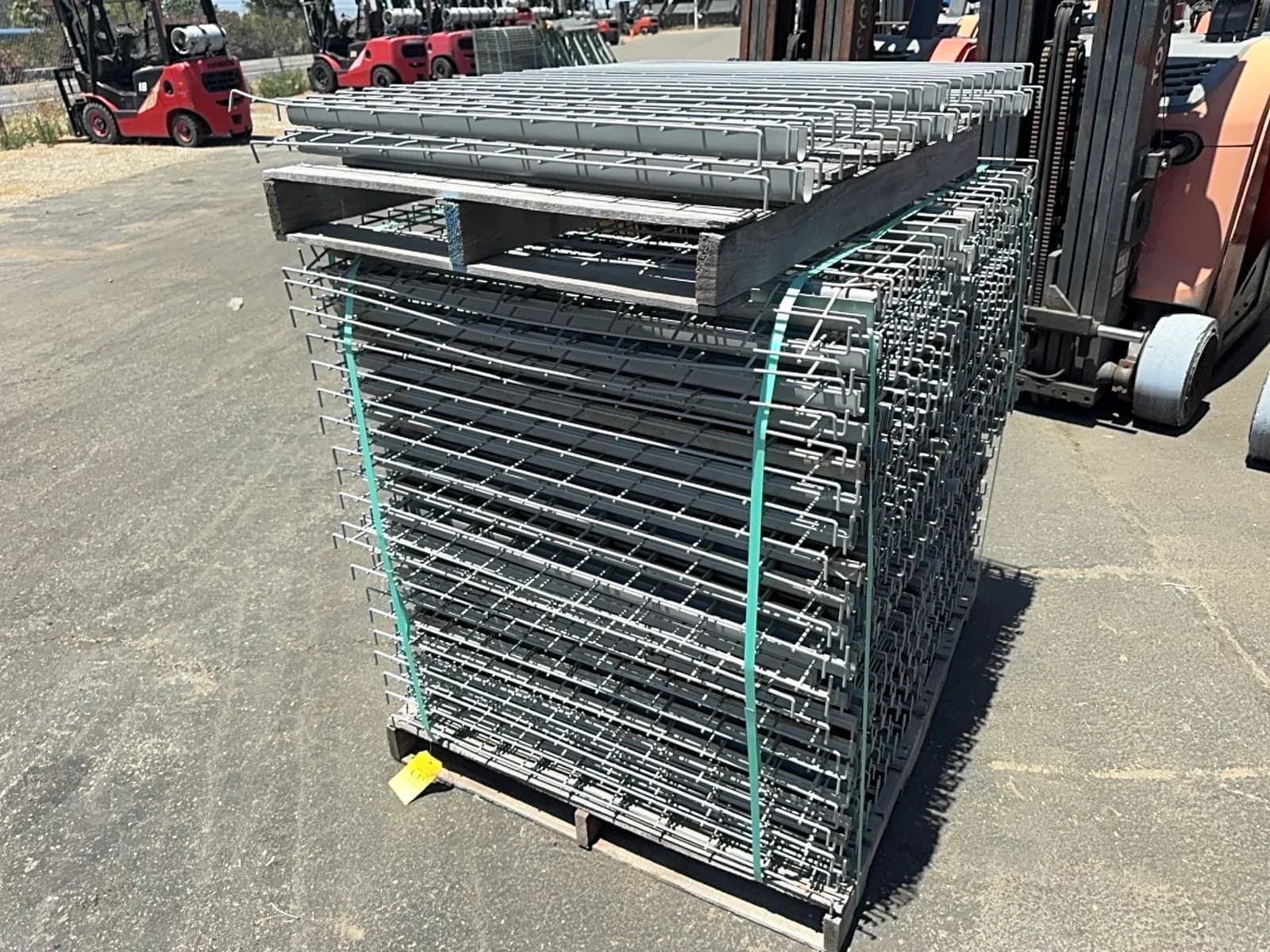 42-38-x-46-wire-mesh-decking-3-supports-mqjoavha