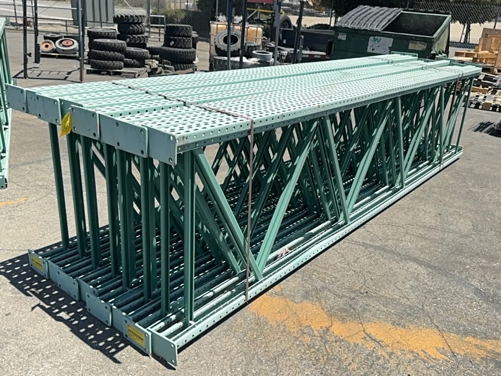 15-192x42-uprights-3x3-column-5x8-footplates-with-4-holes-teardrop-mqgx8qfo