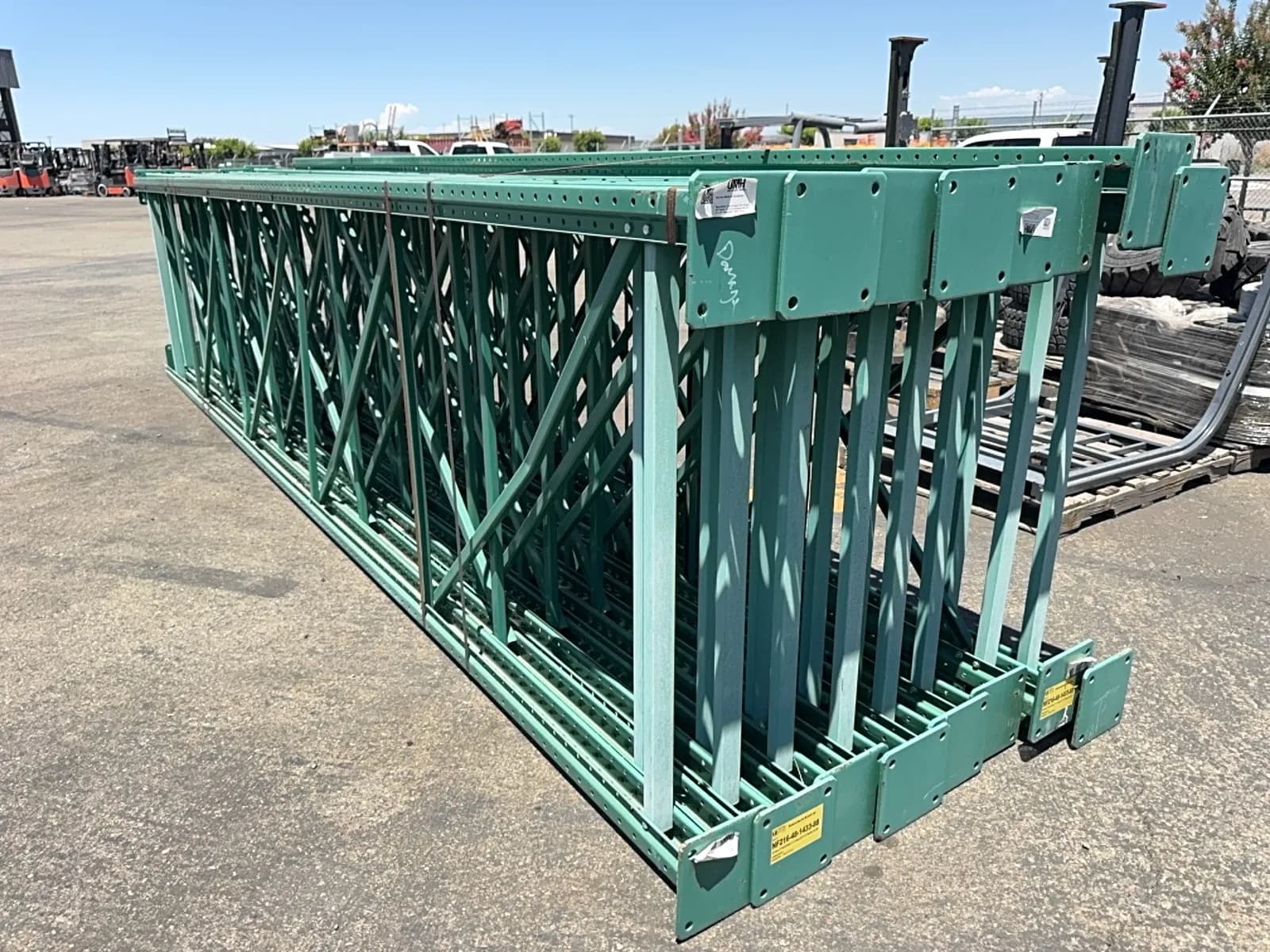 15-216x48-uprights-14-gauge-3x3-column-8x8x38-baseplate-with-4-holes-teardrop-mql8i188