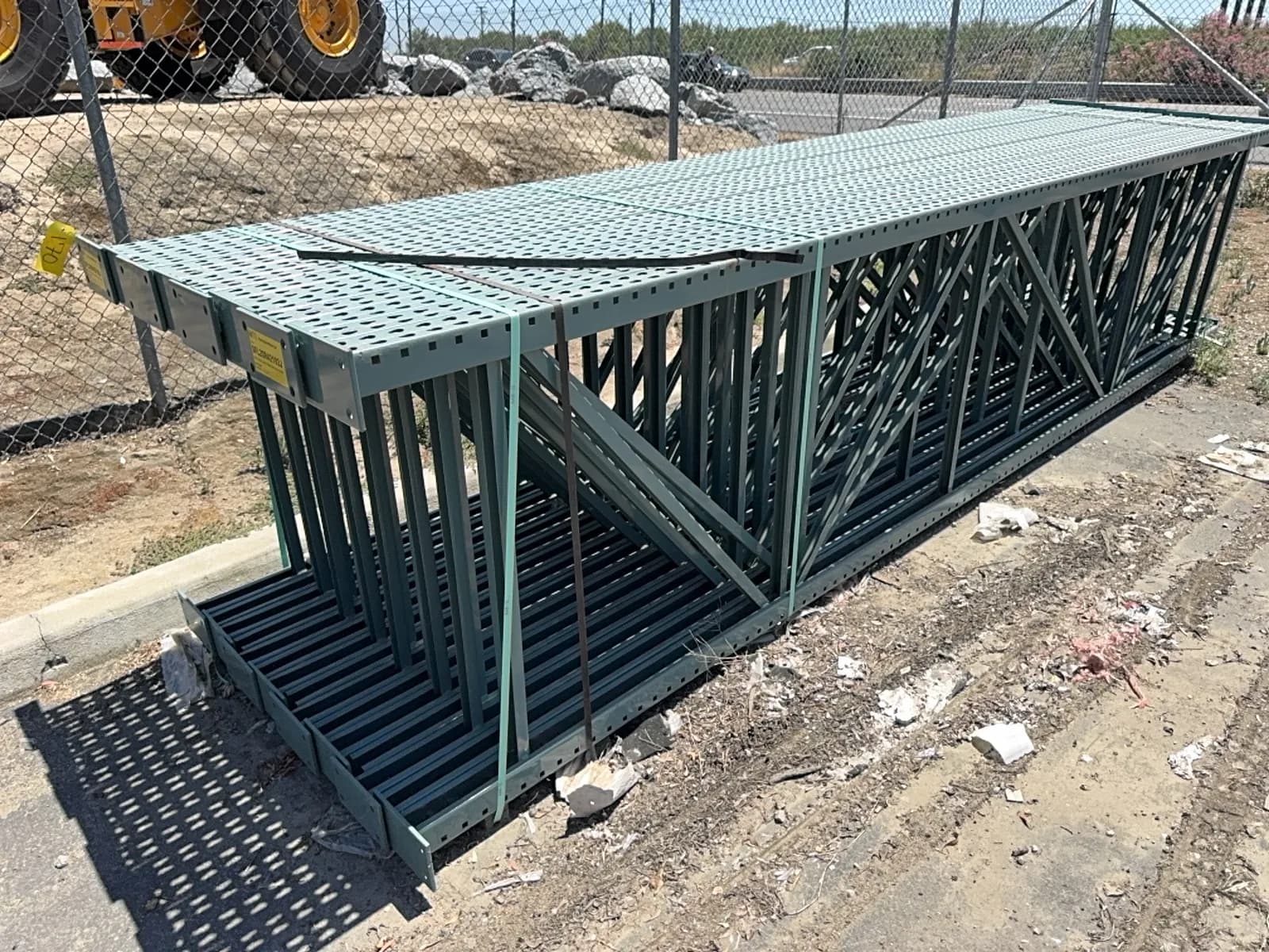 15-192x42-uprights-3x3-column-14-gauge-8x5-footplate-with-4-holes-teardrop-23200lb-capacity-mql8q74g