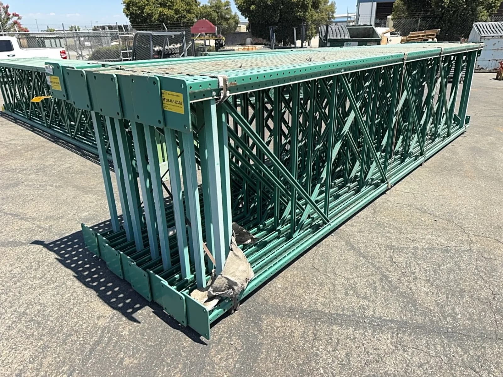 15-216x48-uprights-14-gauge-3x3-column-8x8-baseplate-with-4-holes-teardrop-mql8vqio