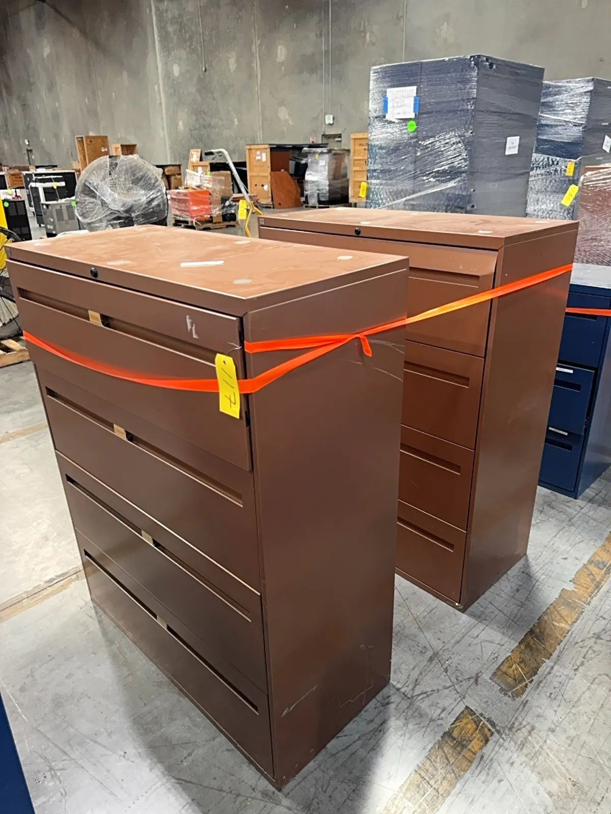 2-holga-filing-cabinets-with-contents-mqkc8vc0