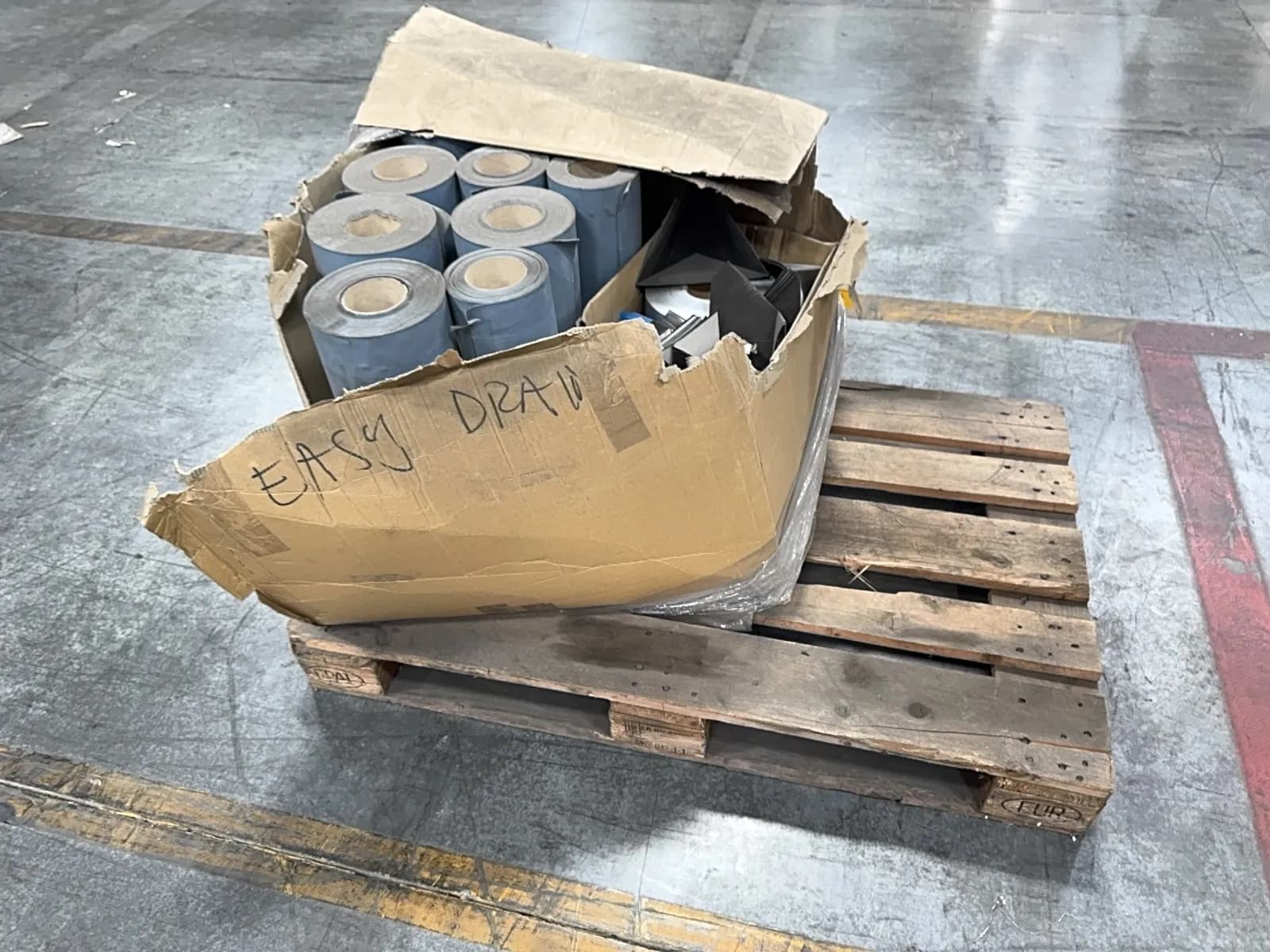 contents-of-pallet-easy-drain-supplies-19d28a