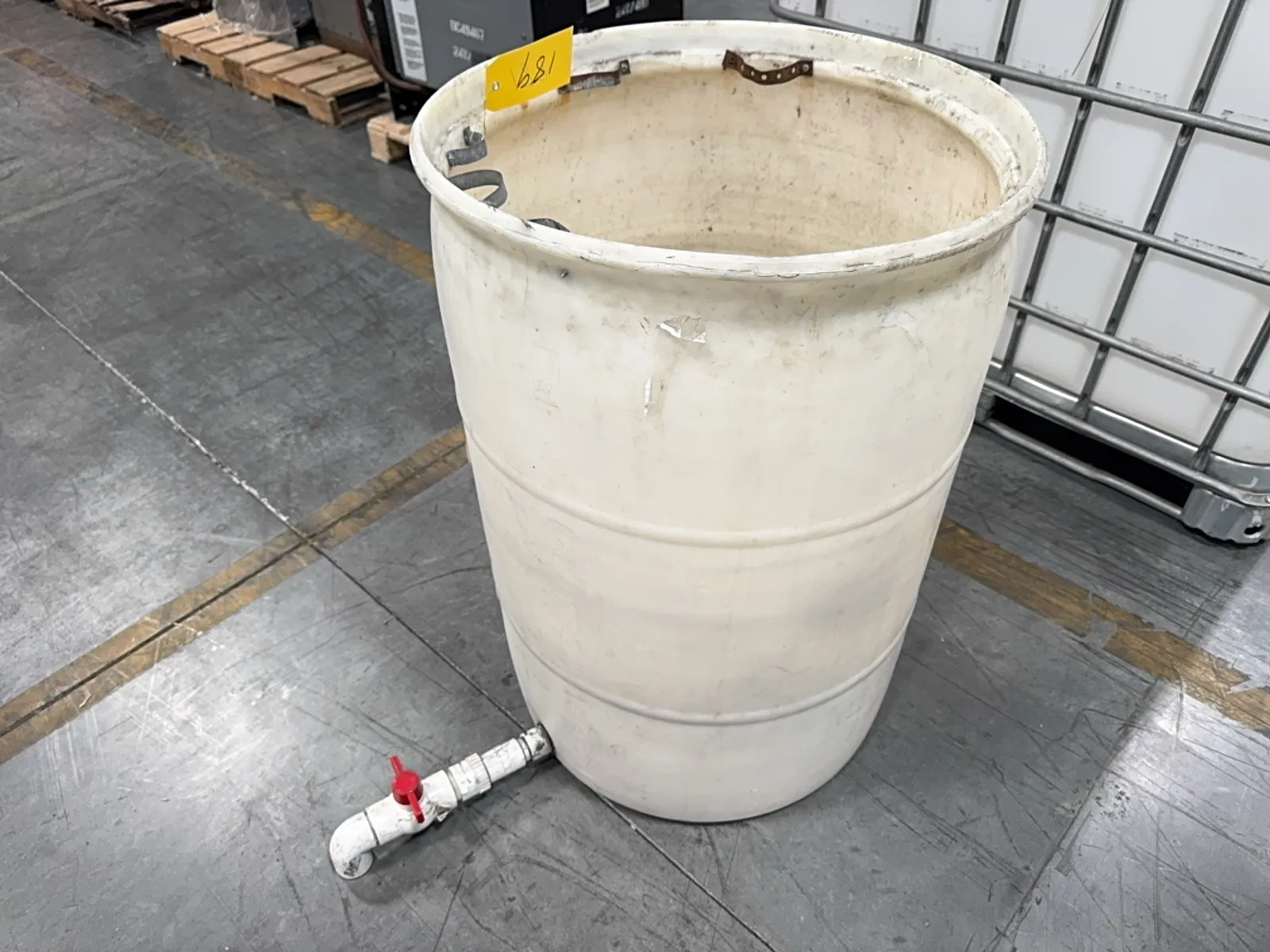 55-gallon-drum-empty-028bd8