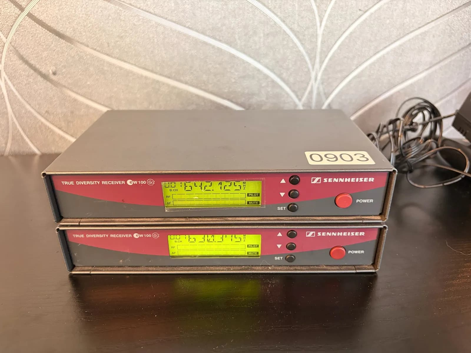 2-sennheiser-ew100-g2-true-diversity-receivers-and-power-adapters-mqlbsj5q