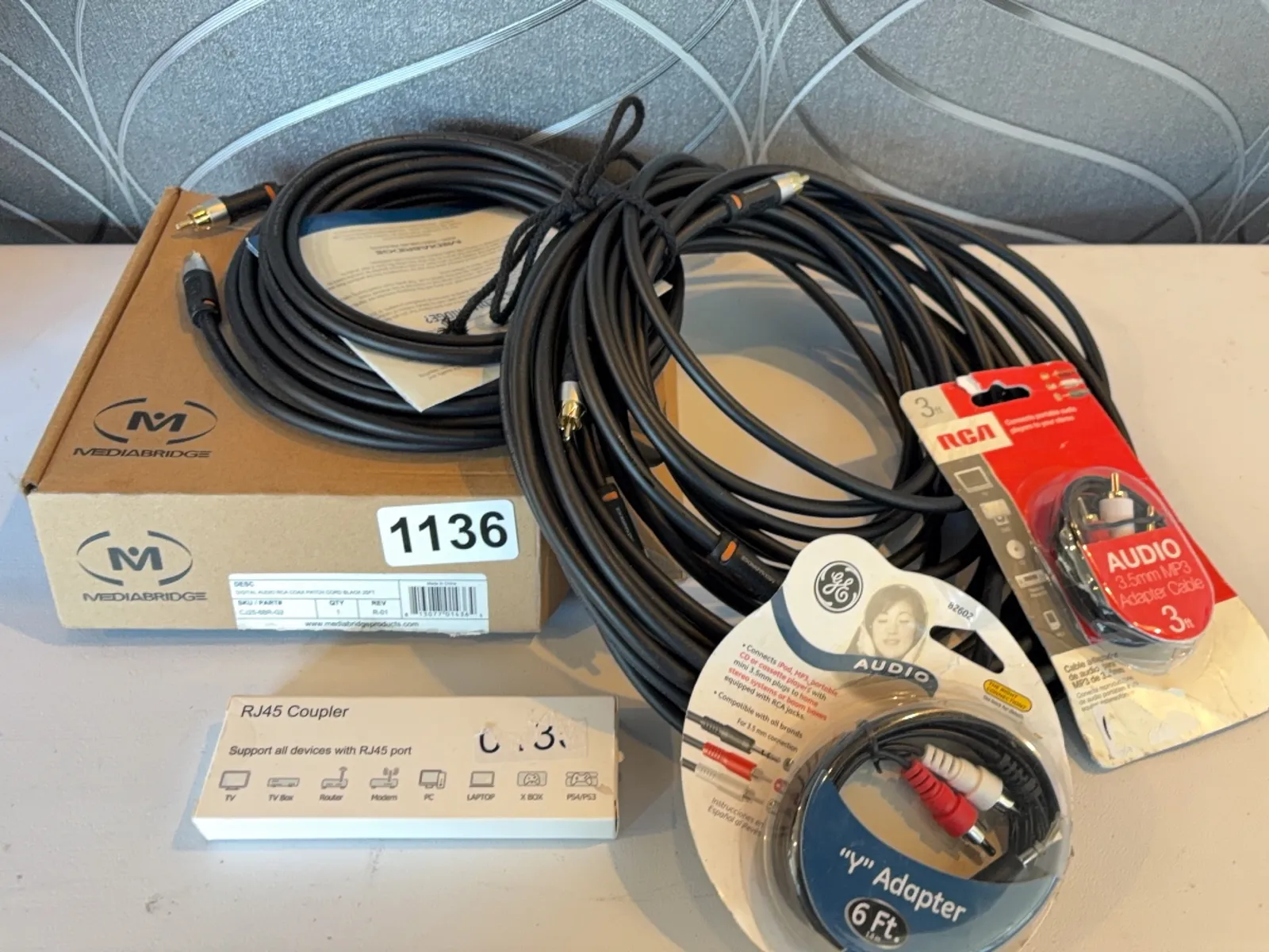 assortment-of-rca-cables-and-adapters-be422e