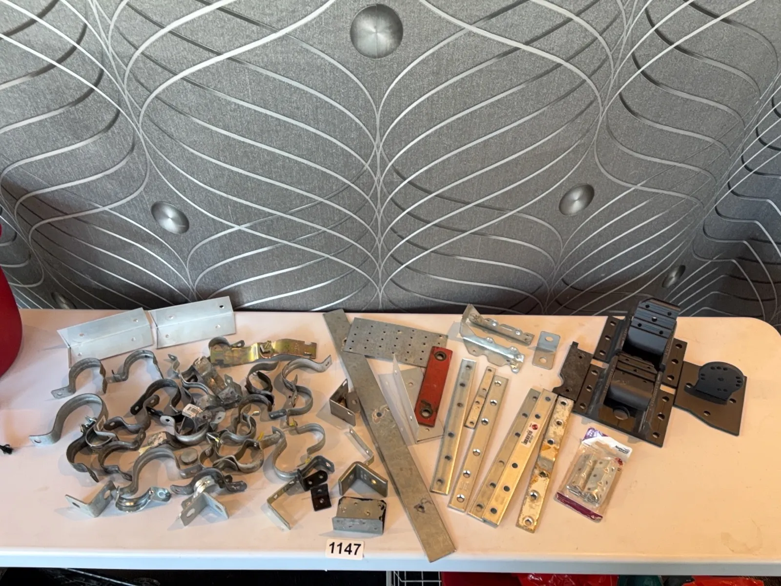 assorted-brackets-and-plates-3a0d32