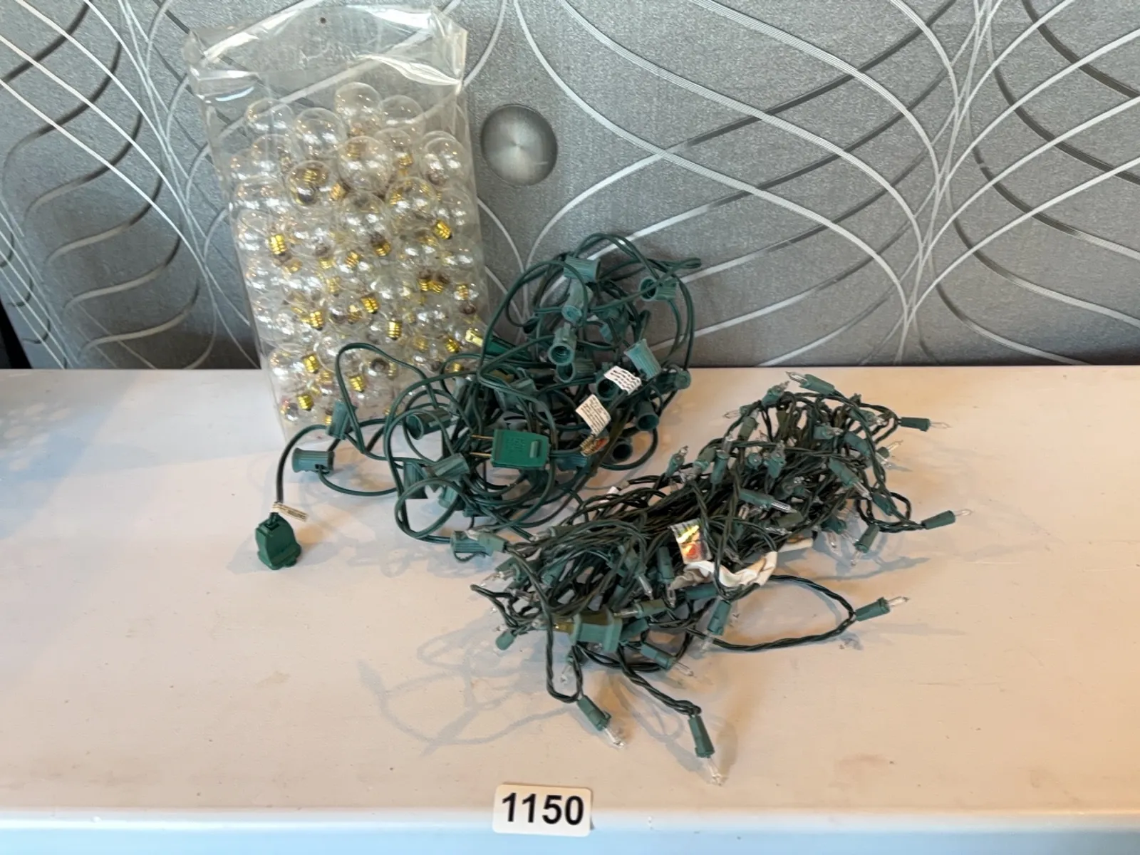 bistro-and-holiday-string-lights-6a7a1d