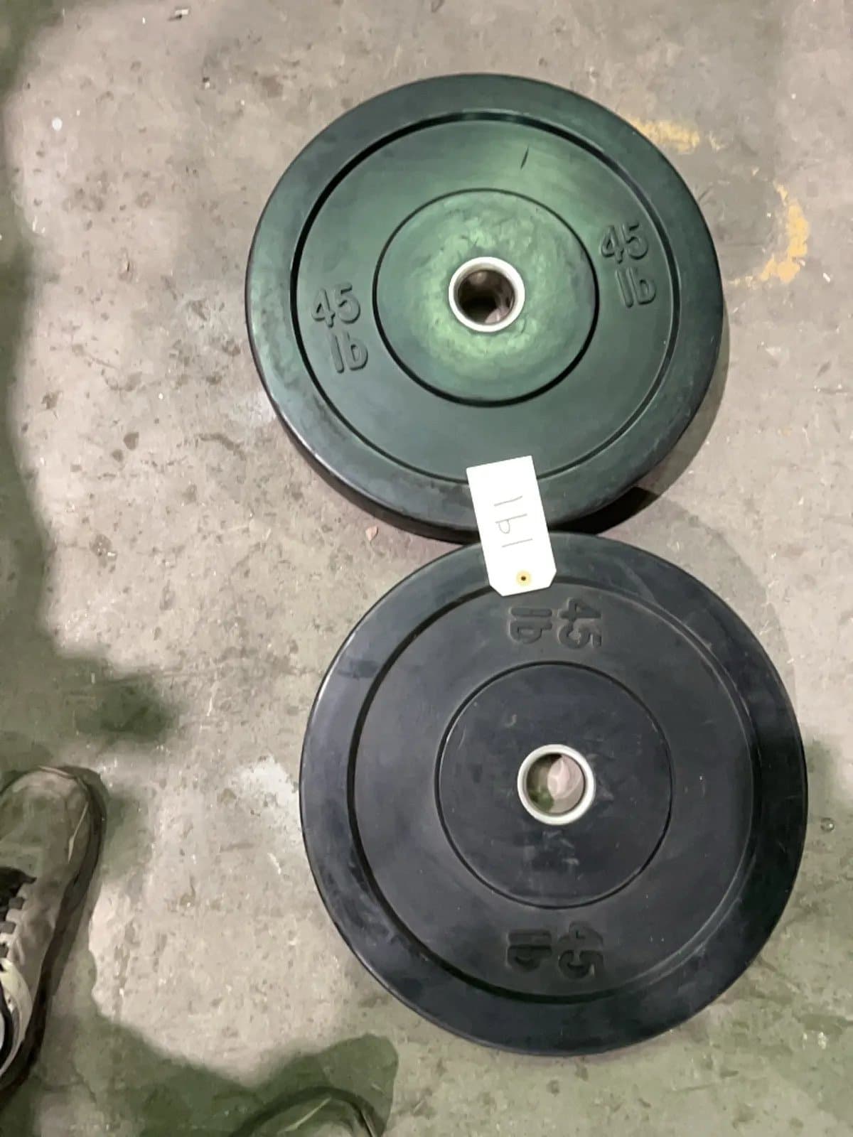 pair-of-45-lb-rubber-weight-plates-80614b