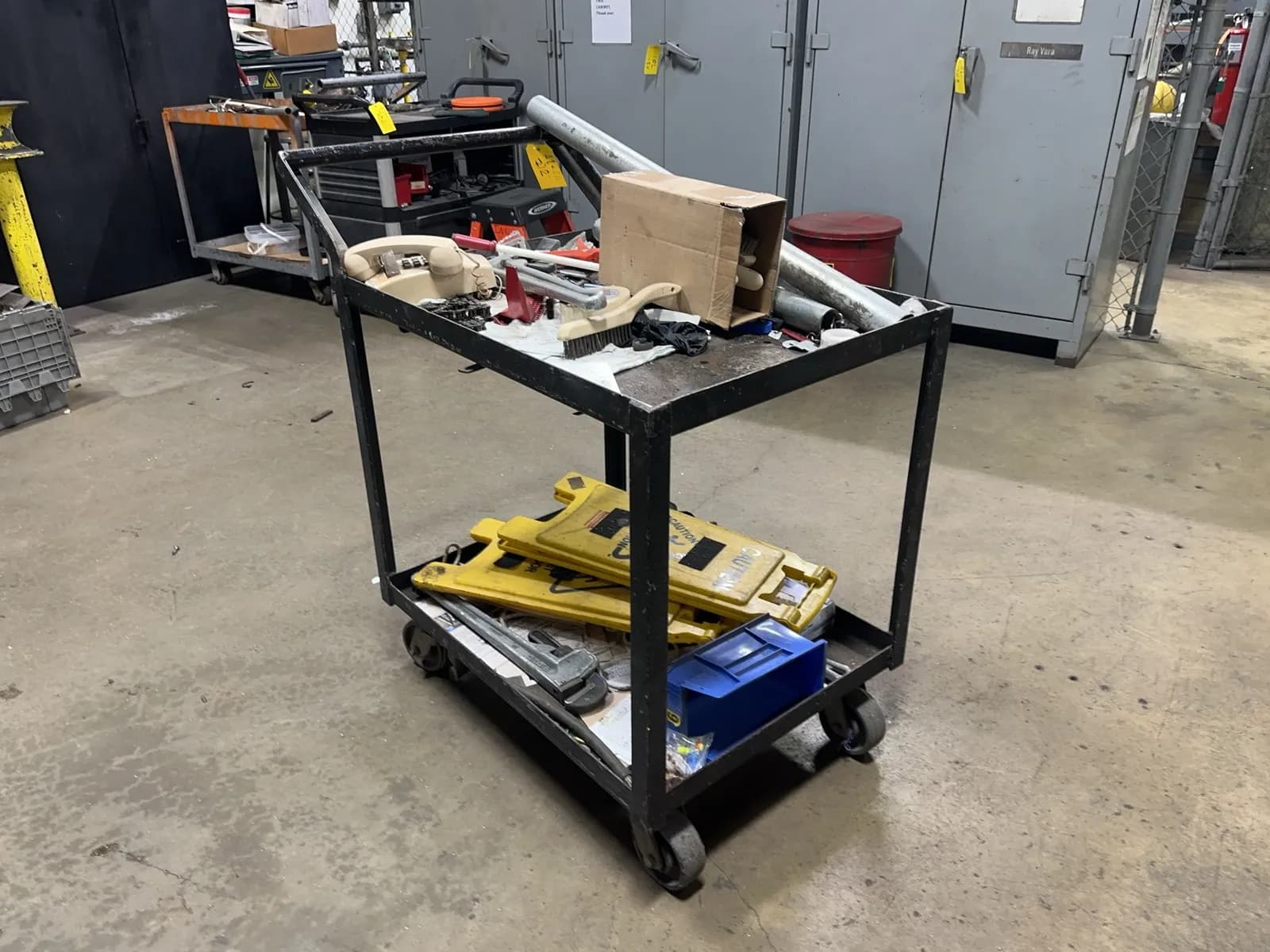 shop-cart-with-contents-included-mrcxjoaz
