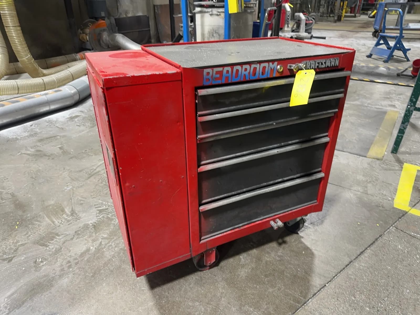 craftsman-rolling-toolbox-with-contents-mrl8wjbp