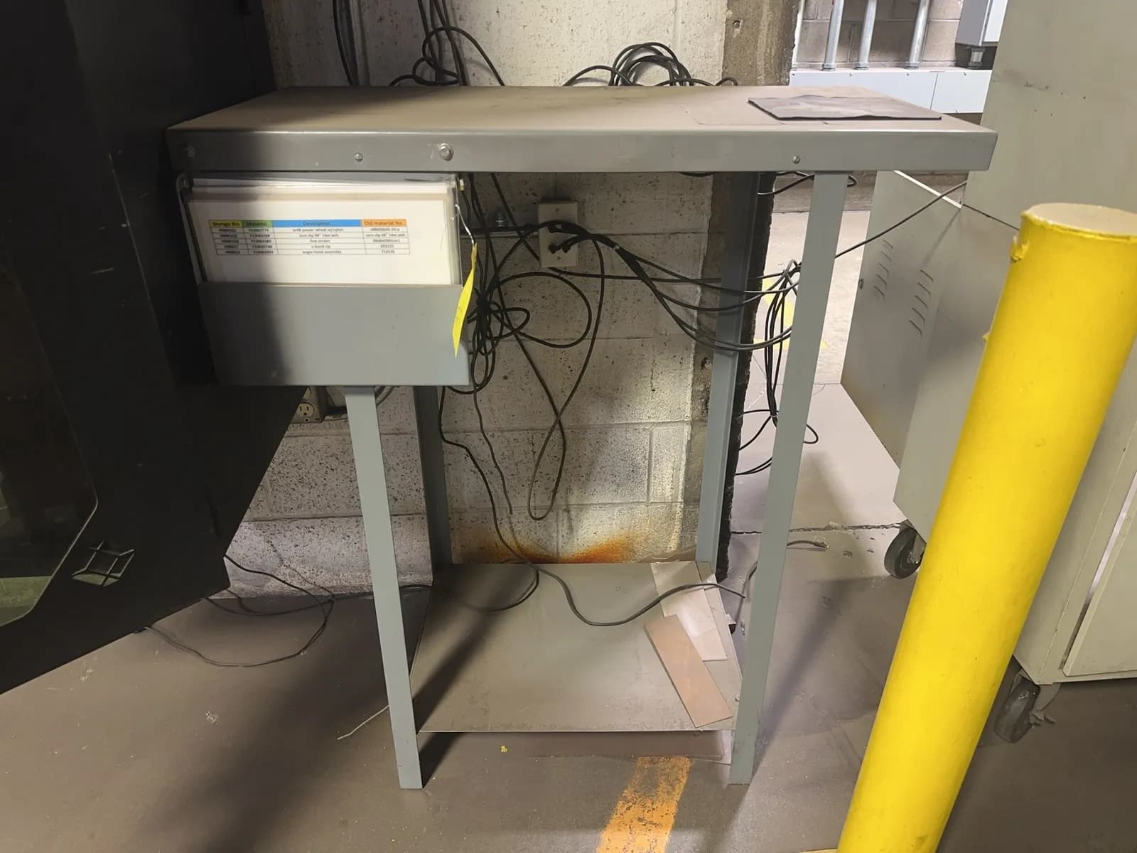metal-table-mrmj2374