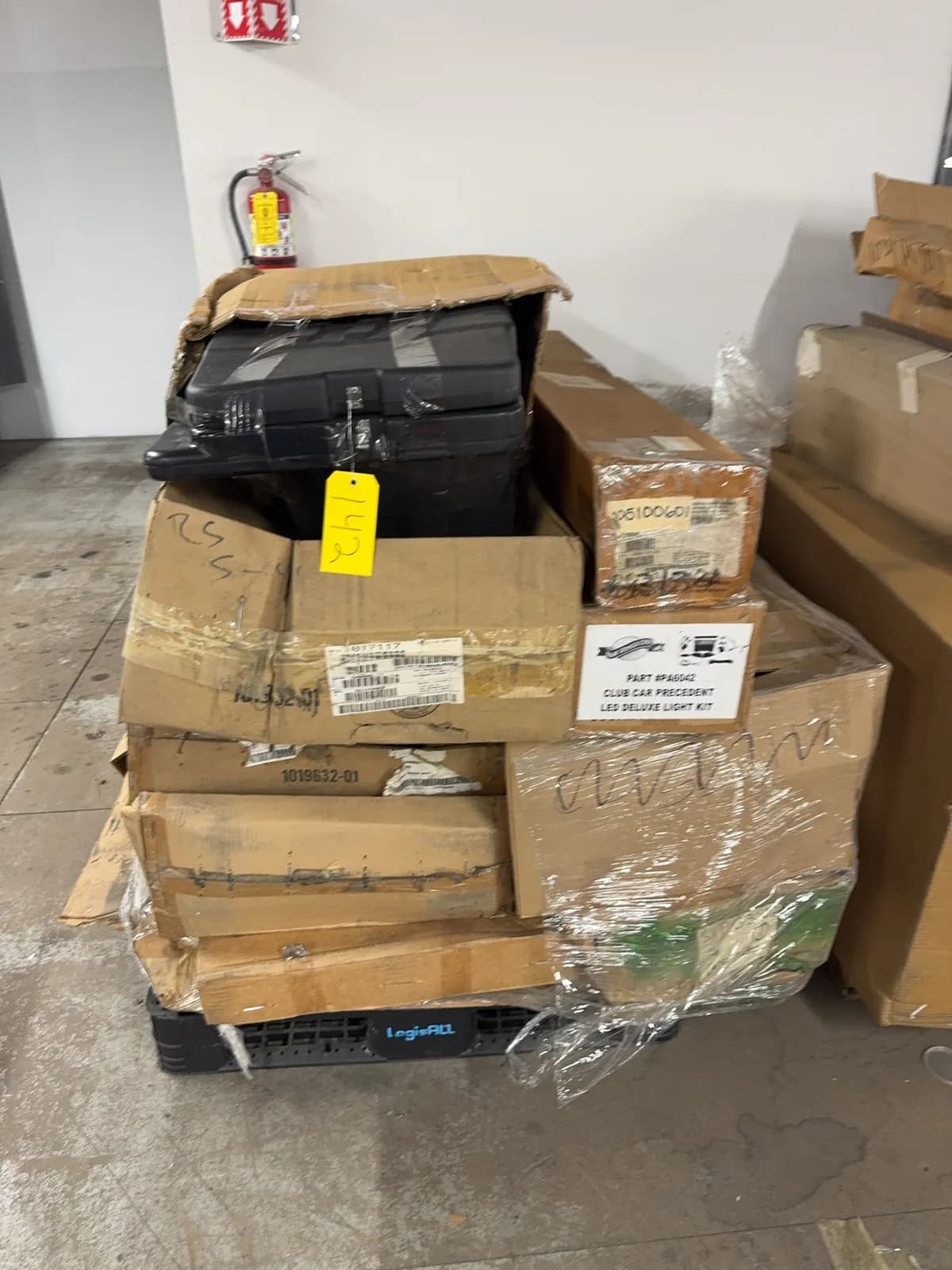 contents-of-pallet-club-car-accessories-cargo-ladder-led-light-kit-storage-box-precedent-light-kits-for-2008plus-and-stake-side-kits-9bef6a
