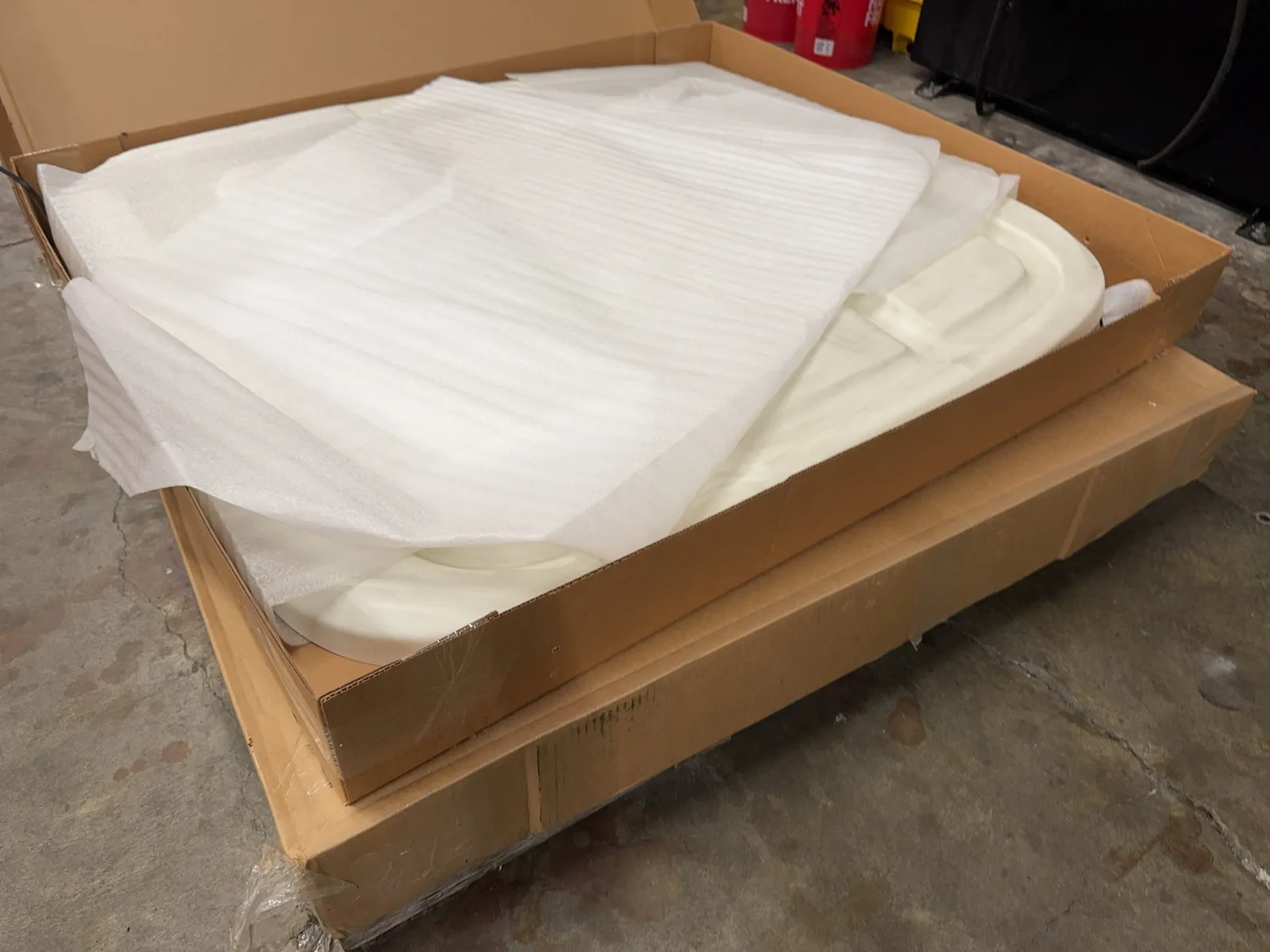 contents-of-pallet-2-club-car-canopy-toppers-c834c6