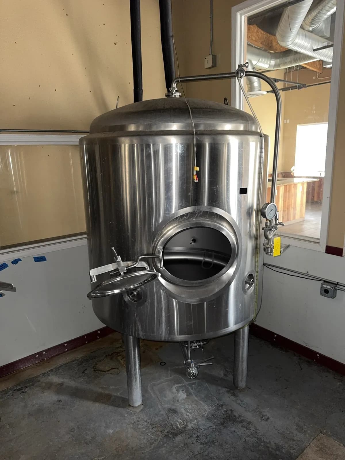 stainless-steel-tank-b9692e