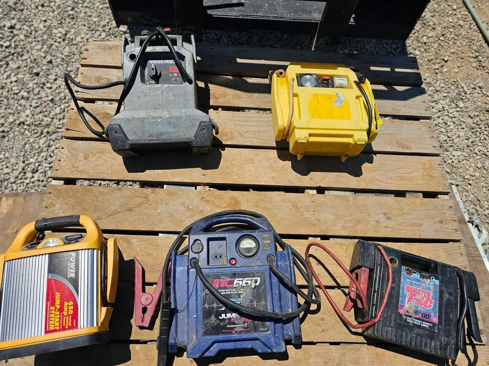 assorted-portable-jump-starters-bf249b