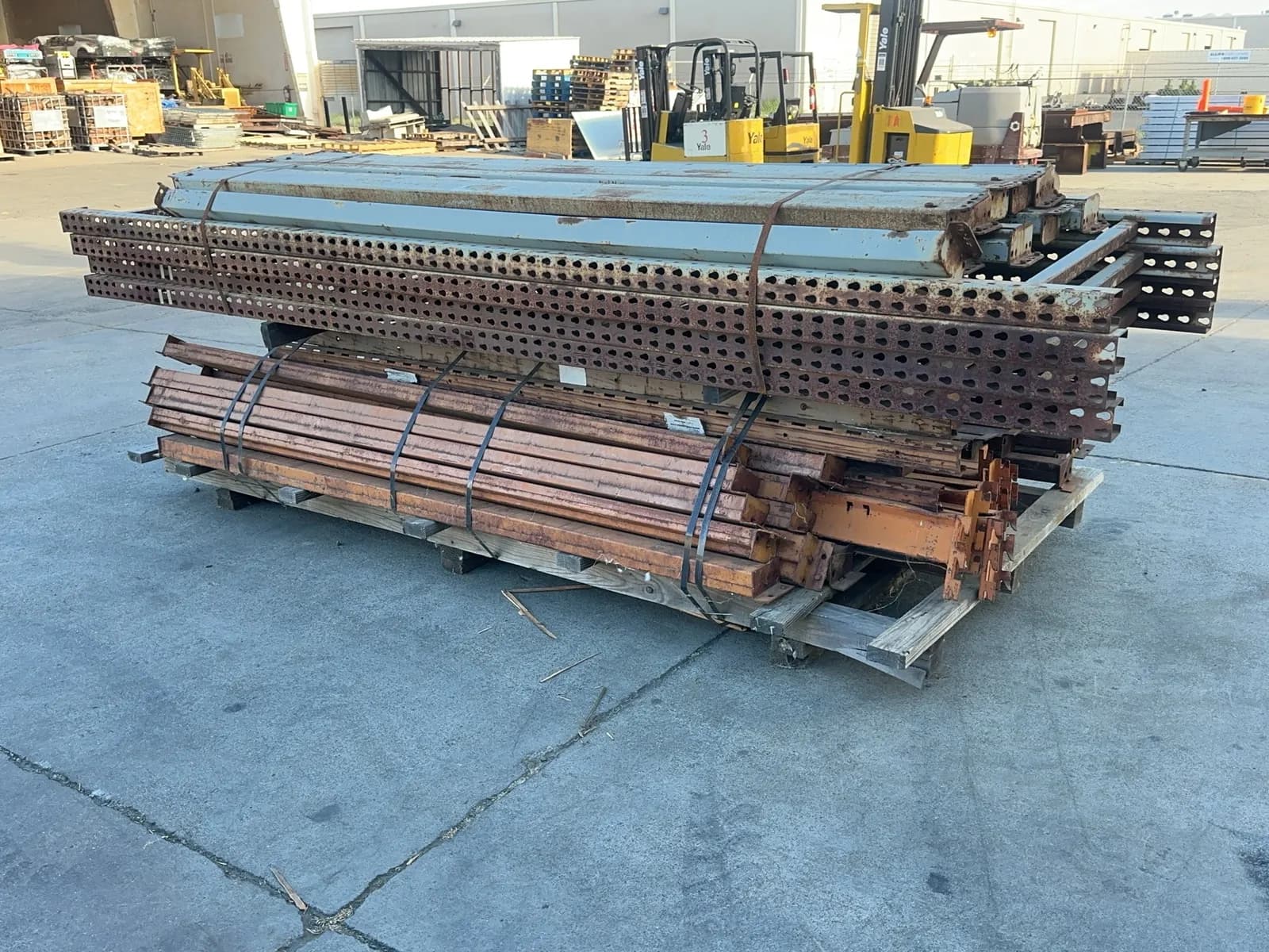 3-sections-of-12-pallet-racking-and-3-sections-of-102-pallet-racking-mrz59hco