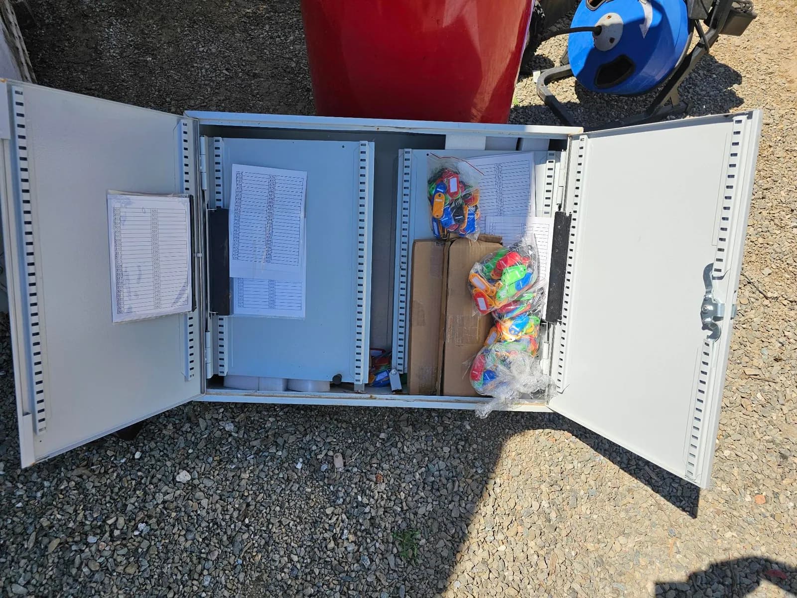 storage-cabinet-with-contents-mry5od4s