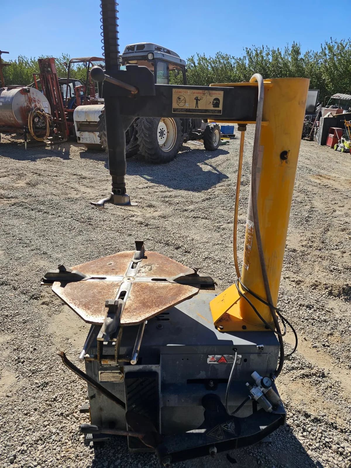 tire-machine-0ce1db