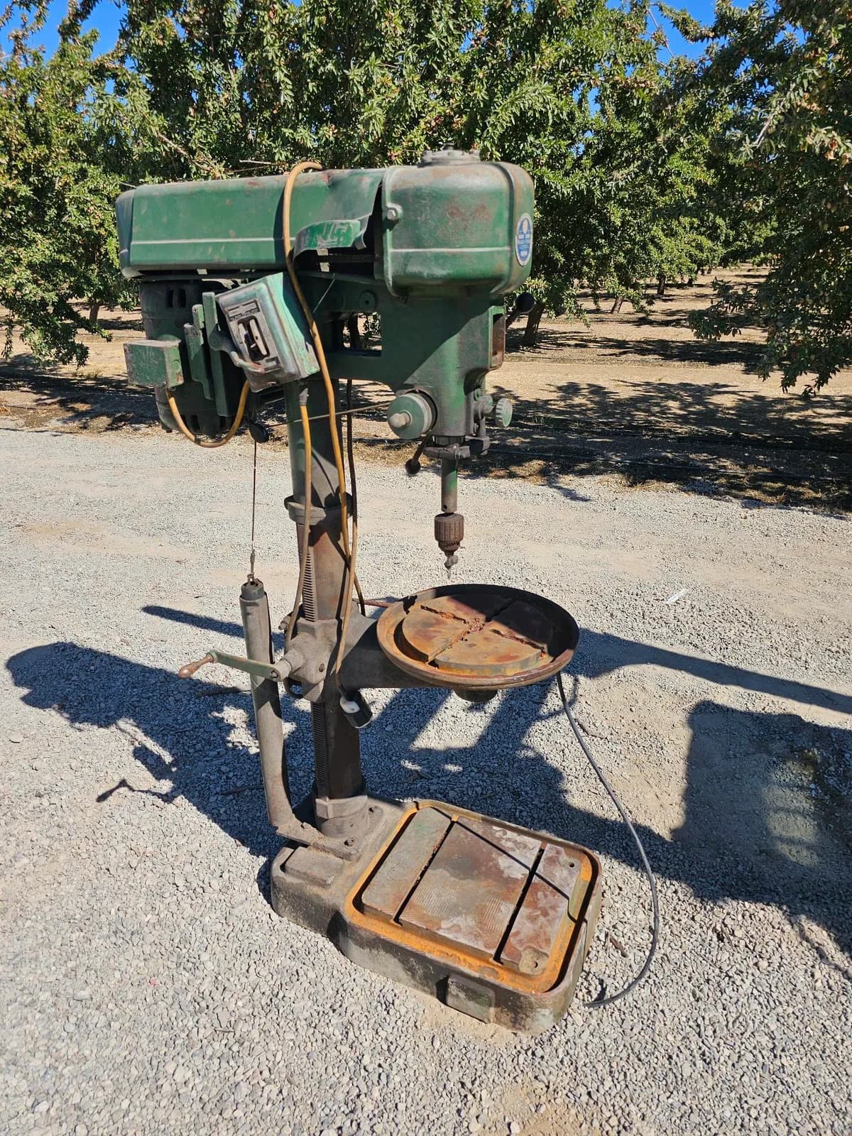vintage-super-heavy-duty-drill-press-with-cast-iron-base-1a6354
