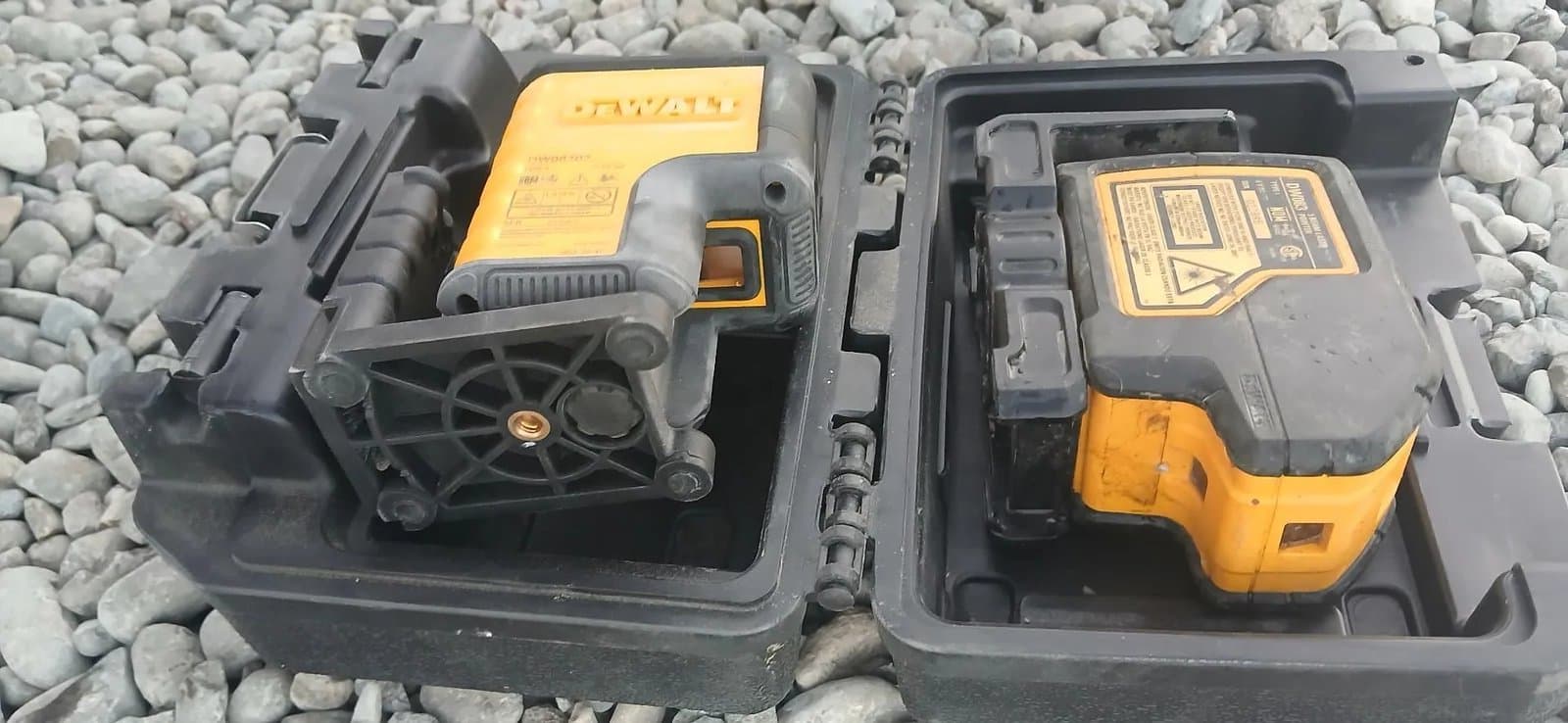 2-dewalt-lasers-ms3pygod