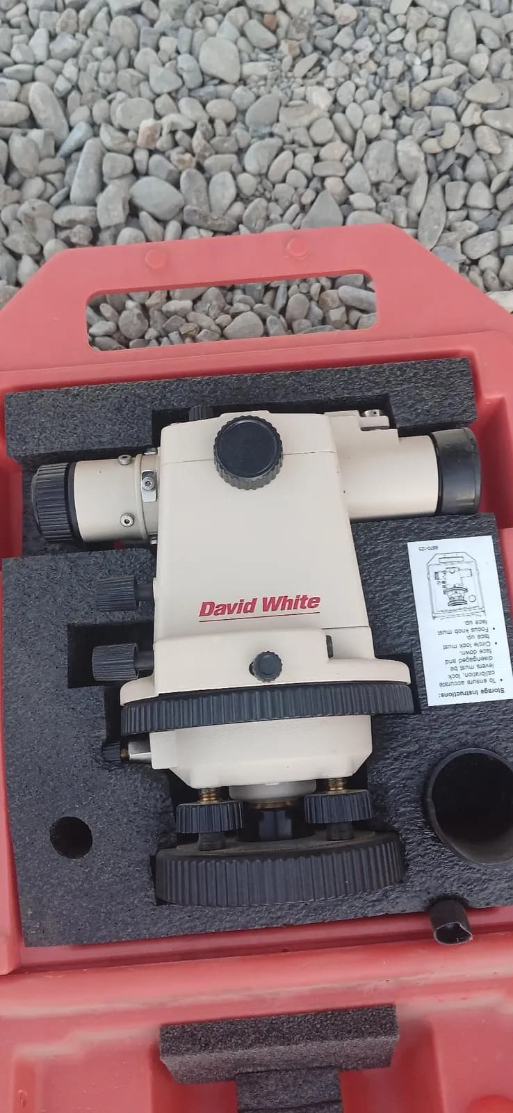 david-white-surveying-level-with-case-a2ac36