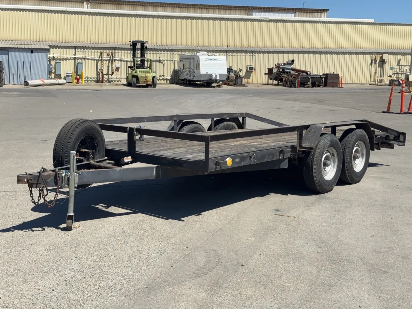 flat-bed-trailer-ms9d0l7n