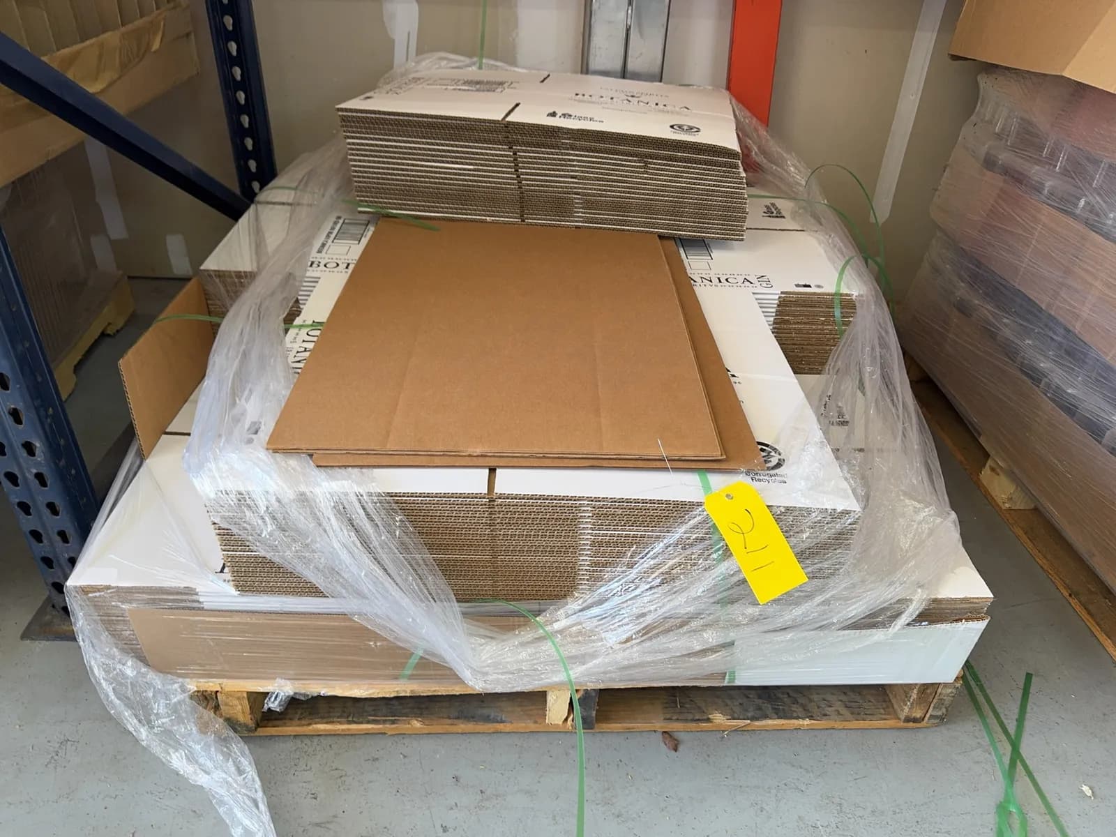 contents-of-pallet-assorted-boxes-4d57b7