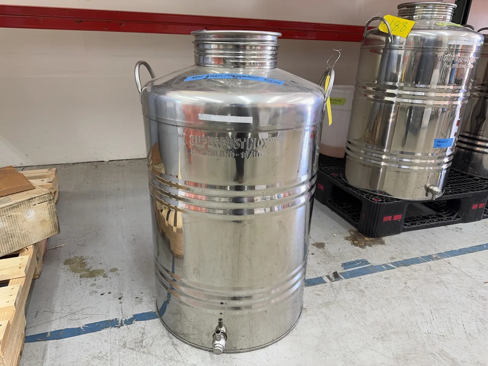 i-supefustinox-milano-18-10-stainless-beverage-tank-ea2064