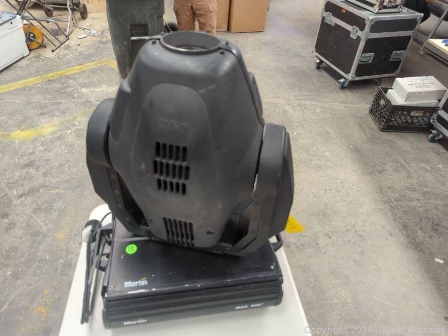 martin-mac-500-moving-head-light-556339