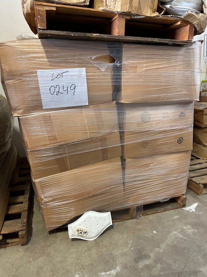 pallet-of-size-xs-foam-lumbar-pads-560291